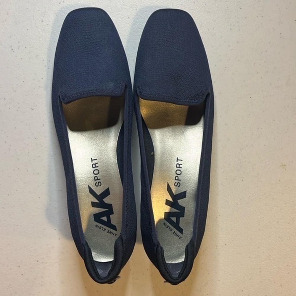 AKSport navy wedges. NWOT